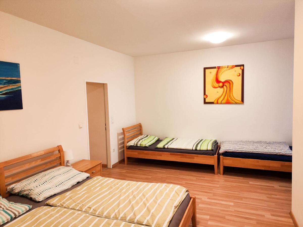 Young Service Apartment *